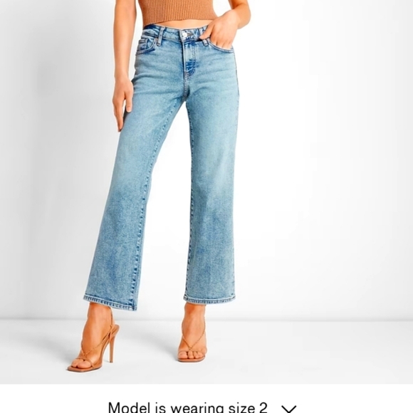 Express Low Rise Light Wash 90s Ankle Boot Jeans - Picture 1 of 8